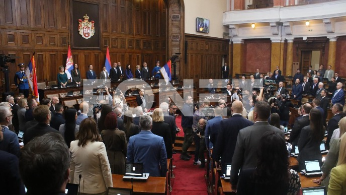 Utvrđen dnevni red sednice